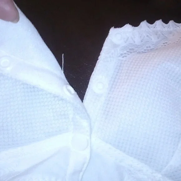 NWT Front Snap Bra - Size 32B - Picture 7 of 8